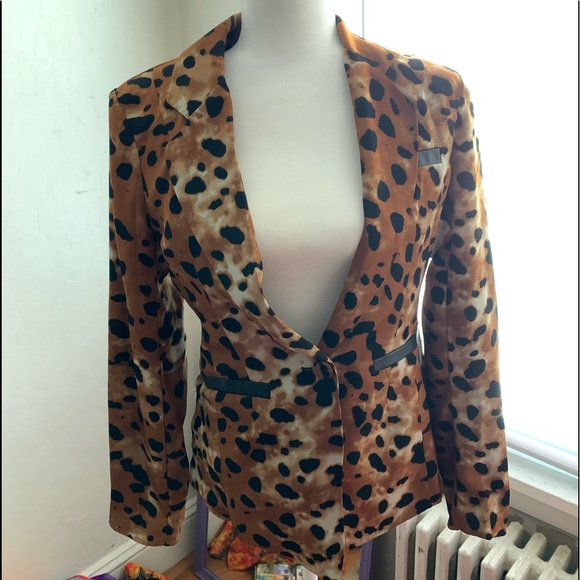 Animal Print Blazer - Picture 2 of 4